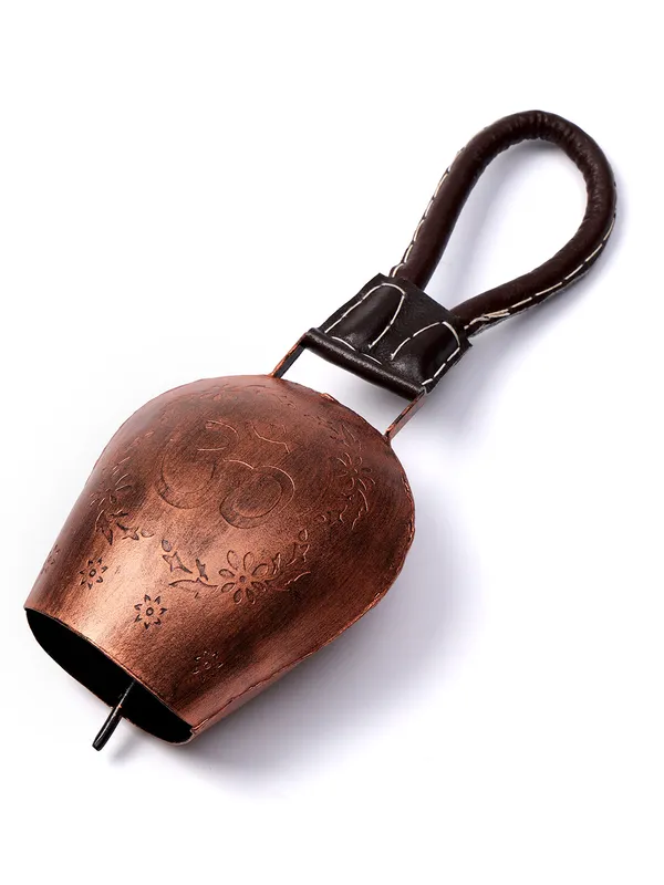 Metal_Wall_Hanging_Swiss_CowBell_with_Om_Embossing