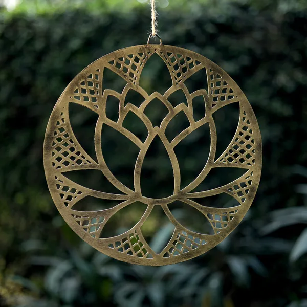 Metal_Lotus_Wall_Hanging_Decorative_Wall_Art_For_Living_Room_Bedroom_Balcony_Decor_(15x15_Inch)
