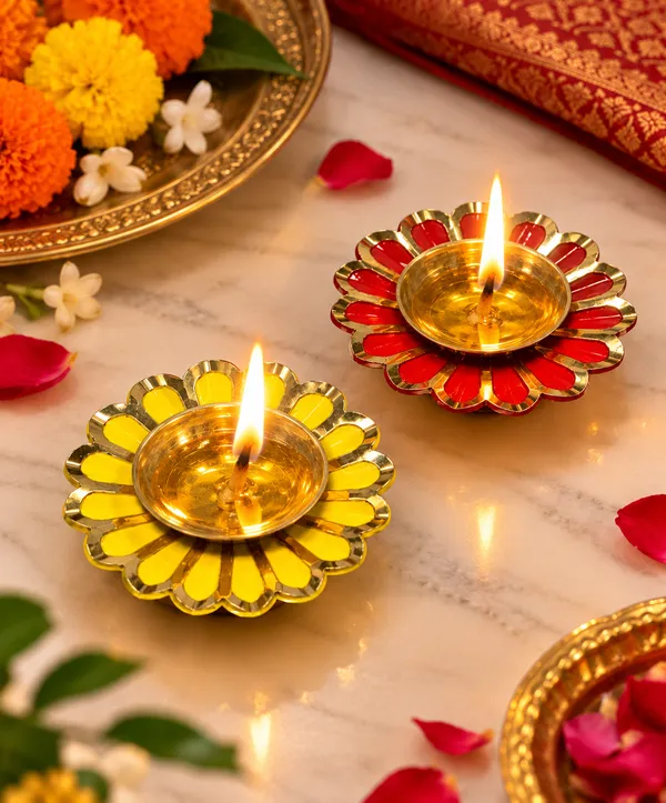 Pack_of_2_Decorative_Flower_Shaped_Metal_Diyas_with_Golden_Finish_|_Red_&_Yellow_Floral_Design_Oil_Lamps_for_Diwali,_Pooja,_Home_Temple,_Festive_Decoration,_Housewarming_&_Return_Gifts