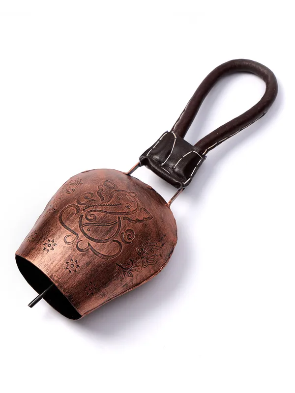 Metal_Wall_Hanging_Swiss_CowBell_with_Ganesha_Embossing