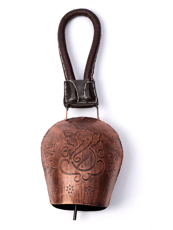 Metal_Wall_Hanging_Swiss_CowBell_with_Ganesha_Embossing