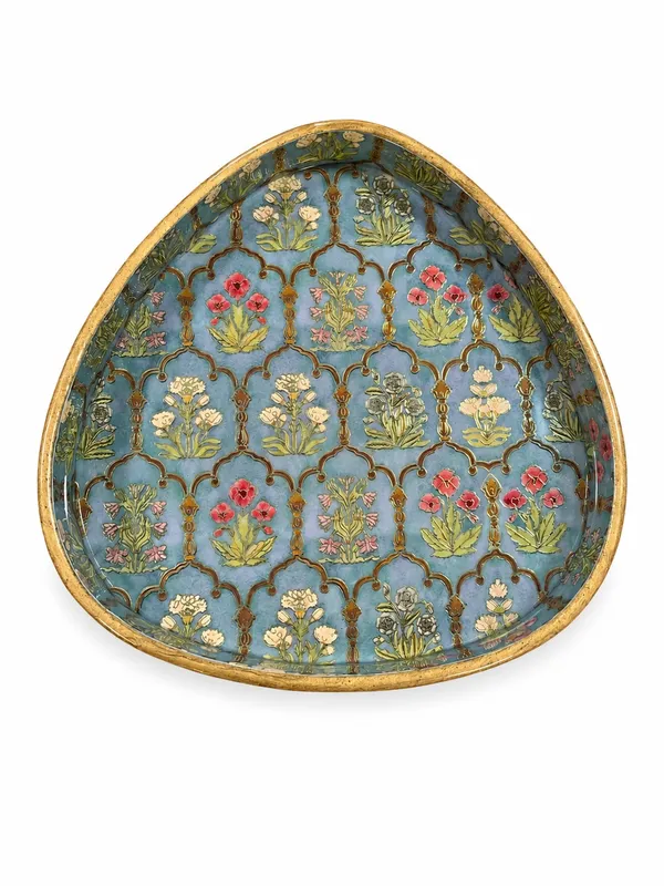 Set_of_2_Floral_Design_Triangular_MDF_Wooden_Serving_Trays_|_High-Gloss_Enamel_Coated_with_Gold_Trellis_for_Home_&_Diwali_Gifting_(9x9_&_7x7_inches)