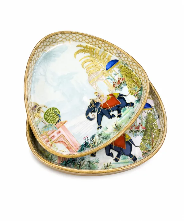 Set_of_2_Royal_Elephant_Triangular_MDF_Wooden_Serving_Trays_|_High-Gloss_Enamel_Coated_with_Gold_Lattice_Border_for_Home_&_Gifting_(9x9_&_7x7_inches)