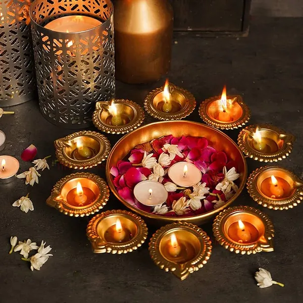 Metal_Golden_Urli_Diya_Bowl_10_Inch_for_Diwali_&_Festive_Decoration_|_Pooja_Room,_Living_Room,_Home,_Office,_Balcony,_Indoor_Outdoor_Tealight_Candle_Holder_|Diwali_Gift