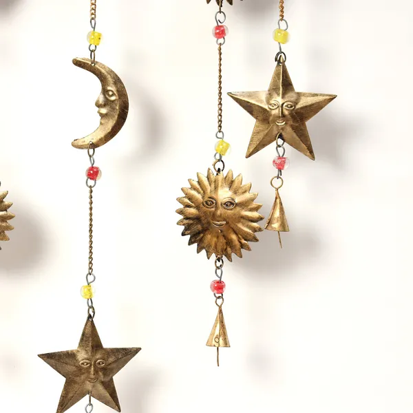 Metal_Wall_Hanging_Hamsa_Design_Windchime_with_Hanging_Bells