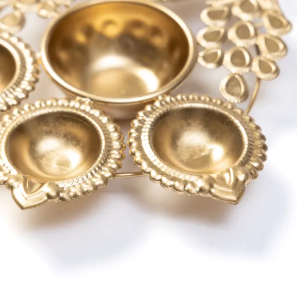 Metal_Golden_Urli_Peacock_Design_Bowl_7_Inch_for_Diwali_&_Festive_Decoration_|_Pooja_Room,_Living_Room,_Home,_Office,_Balcony,_Indoor_Outdoor_Tealight_Candle_Holder_|Diwali_Gift_(Pack_of_5)
