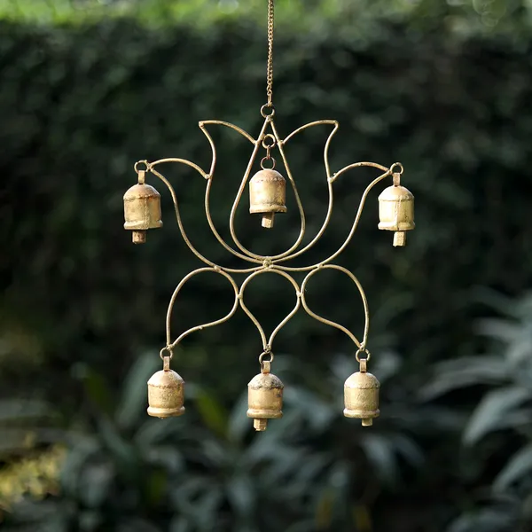 Metal_Wall_Hanging_Lotus_Design_Trending_Windchime_with_Hanging_Bells