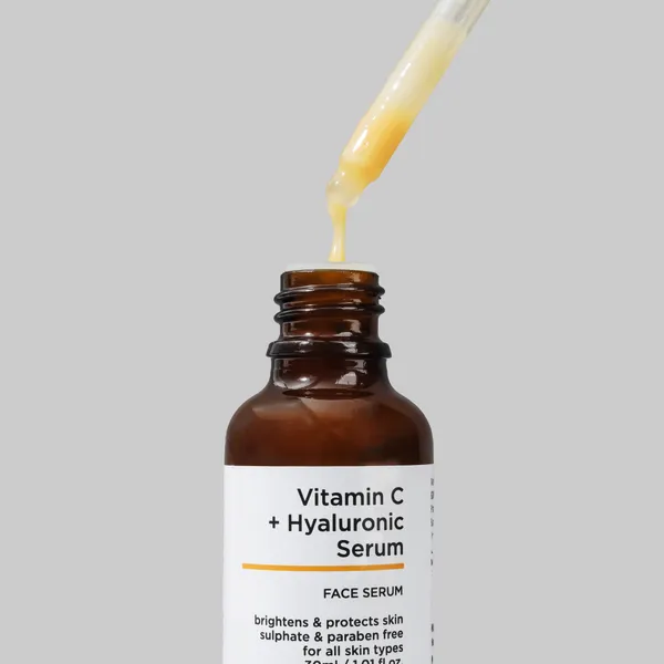 Brighten_&_Hydrate_With_Vitamin-C_&_Hyaluronic_Acid_Serum_(30_Ml)