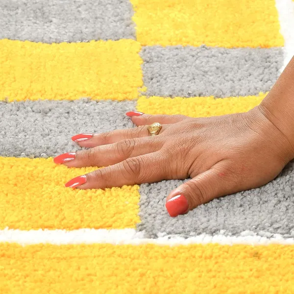 MAA_HOME_CONCEPT_Microfiber_Bathmat,_Anti-Skid_Floor_Mat,_40_x_60_cm,_Tufted_Design_(Yellow)