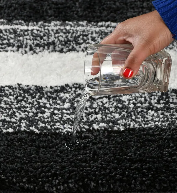 MAA_HOME_CONCEPT_Microfiber_Bath_Mat_Super_Absorbent/Anti-Skid_Mats_for_Bathroom/Bedroom/Door_Mat/Kitchen/Floor_Mat_(35X50_CM,_Black)