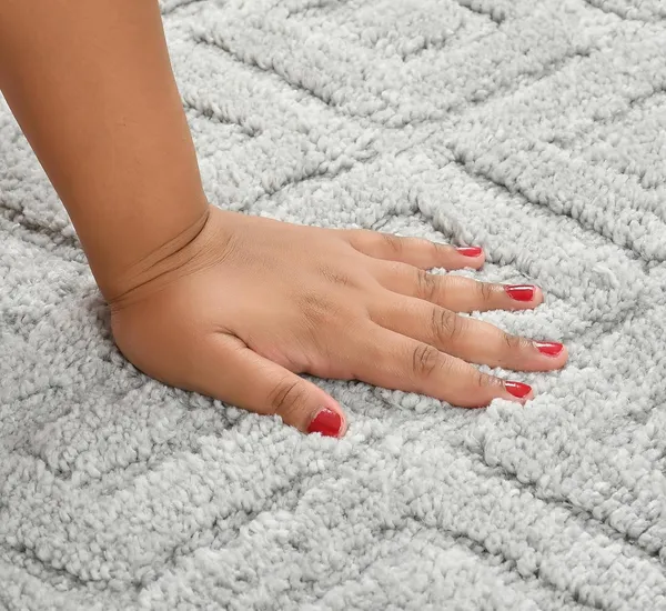 MAA_HOME_CONCEPT_Microfiber_Rugs_Bath_Mat_Super_Absorbent/Anti-Skid_Mats/Bedroom/Door_Mat/Kitchen/Mat_(LT._Grey,_40X60_CM)