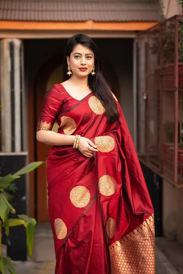 Maroon_Saree_With_Soft_Lichi_Silk_Fabric_With_Jacquard_Work_With_For_Women