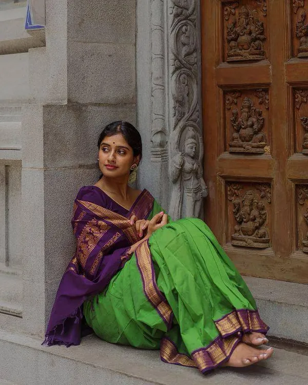 Light_Green_Saree_With_Soft_Lichi_Silk_Fabric_With_Jacquard_Work_With_For_Women