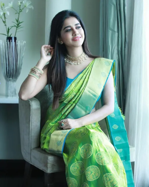 Light_Green_Saree_With_Soft_Lichi_Silk_Fabric_With_Jacquard_Work_For_Women
