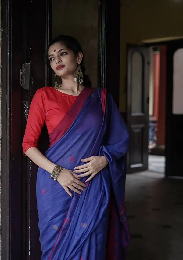 Blue_Saree_With_Soft_Linen_Fabric_Slab_Weaving_Work_With_For_Women