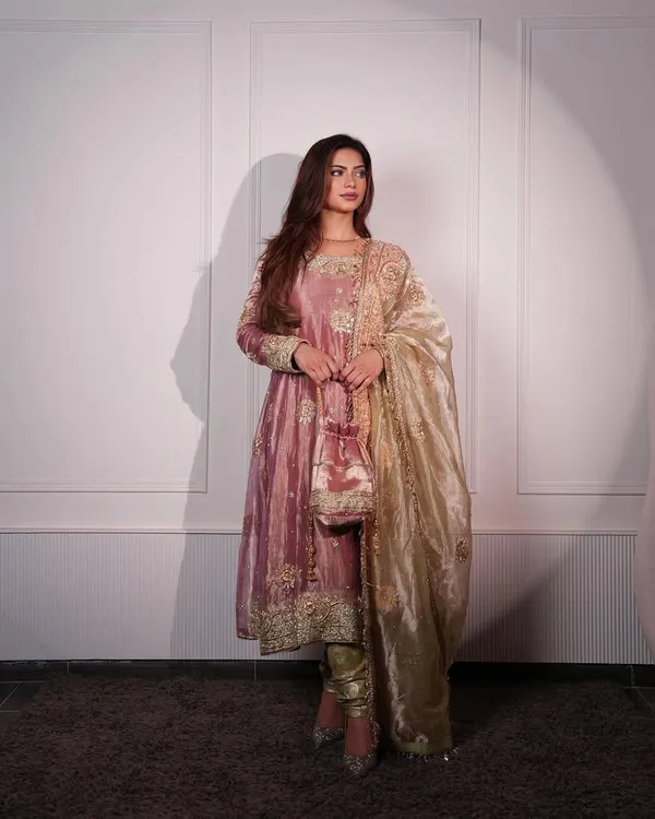 Dusty_Rose_Anarkali_Gown_with_Golden_Embroidered_Velvet_Dupatta