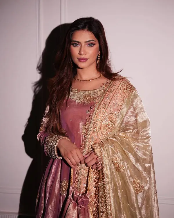 Dusty_Rose_Anarkali_Gown_with_Golden_Embroidered_Velvet_Dupatta