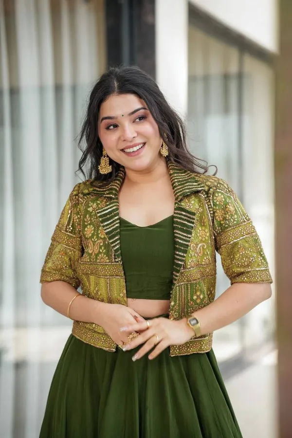 Elegant_Olive_Green_Ethnic_Ensemble_with_Embellished_Jacket
