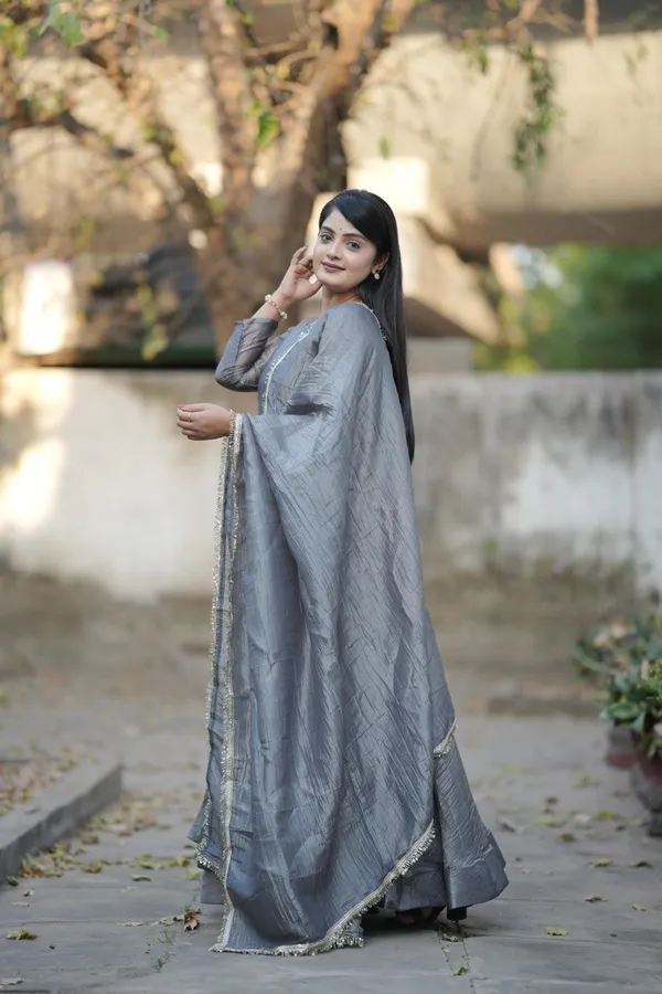 Grey_Flowy_Gown_For_All_Occasion_With_Gold_Crush_Fabric_Gray_Colour_Very_Popura_Design_For_Women