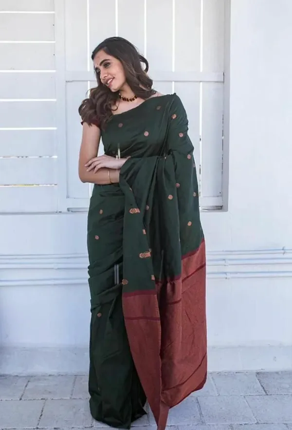 Green_Saree_With_Soft_Lichi_Silk_Fabric_With_Jacquard_Work_With_For_Women