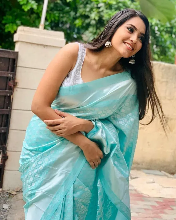 Multicolor_Saree_With_Soft_Lichi_Silk_Fabric_With_Jacquard_Work_For_Women