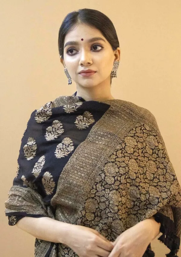 Black_Soft_Lichi_Silk_Fabric_With_Jacquard_Work_Saree_For_Women