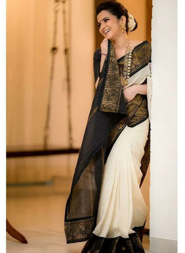 Black_Saree_With_Soft_Lichi_Silk_Fabric_With_Jacquard_Work_For_Women