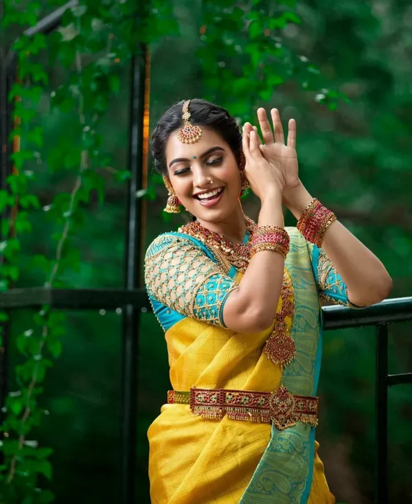 Multicolor_Saree_With_Soft_Lichi_Silk_Fabric_With_Jacquard_Work_For_Women