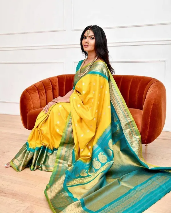 Multicolor_Saree_With_Soft_Lichi_Silk_Fabric_With_Jacquard_Work_For_Women