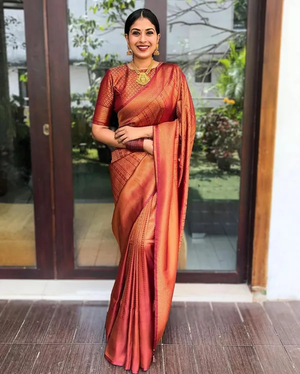 Multicolor_Saree_With_Soft_Lichi_Silk_Fabric_With_Jacquard_Work_For_Women