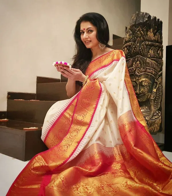 Multicolor_Saree_With_Soft_Lichi_Silk_Fabric_With_Jacquard_Work_For_Women