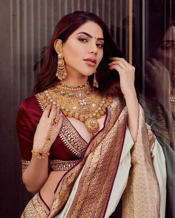 Multicolor_Saree_With_Soft_Lichi_Silk_Fabric_With_Jacquard_Work_For_Women