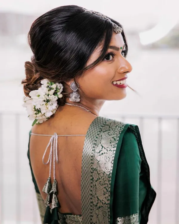 Green_Saree_With_Soft_Lichi_Silk_Fabric_With_Jacquard_Work_For_Women