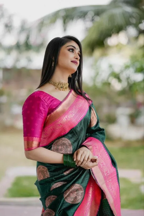 Multicolor_Saree_With_Soft_Lichi_Silk_Fabric_With_Jacquard_Work_For_Women