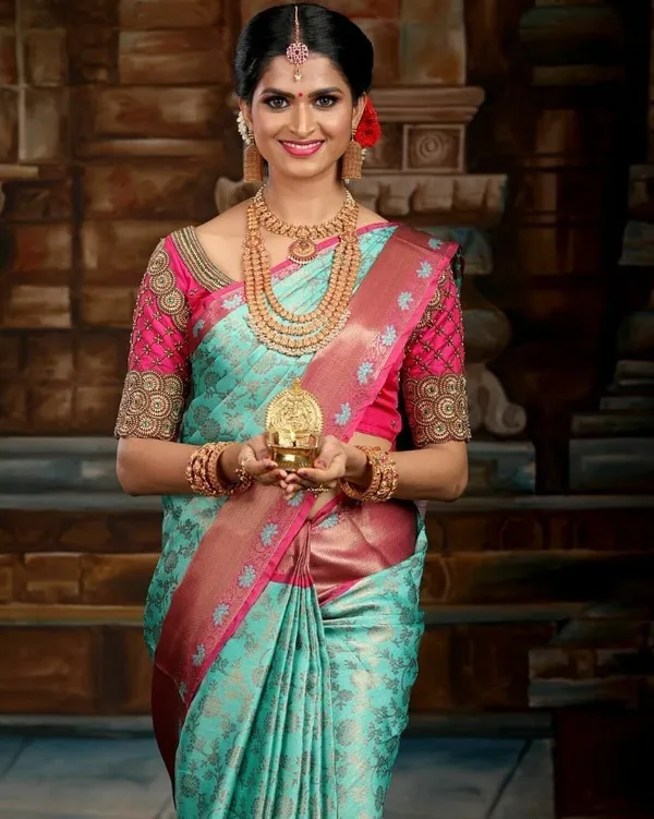 Multicolor_Saree_With_Soft_Lichi_Silk_Fabric_With_Jacquard_Work_For_Women