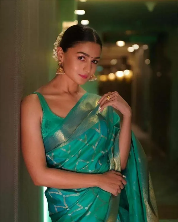 Multicolor_Saree_With_Soft_Lichi_Silk_Fabric_With_Jacquard_Work_For_Women