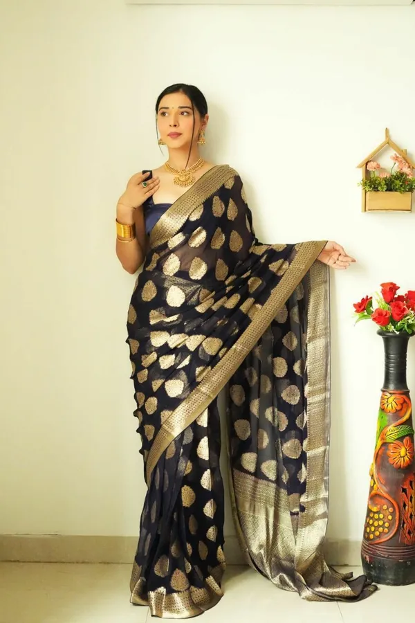 Multicolor_Saree_With_Lilan_Soft_Cotton_Fabric_Golden_Waving_For_Women