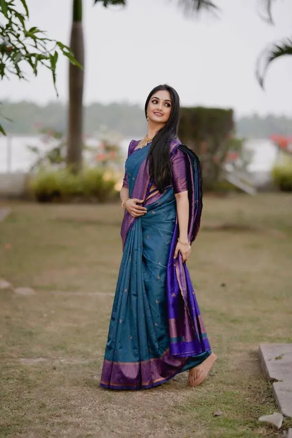 Purple_Saree_With_Soft_Lichi_Silk_Fabric_With_Jacquard_Work_With_For_Women