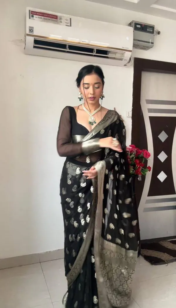 Multicolor_Soft_Cotton_Silk_Saree_With_All_Golden_Waving_Work_For_Women