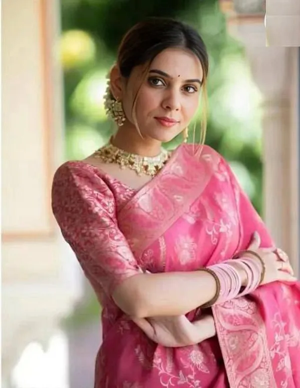 Pink_Saree_With_Soft_Lichi_Silk_Fabric_With_Jacquard_Work_With_For_Women