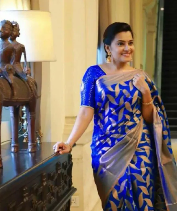 Royal_Blue_Saree_With_Soft_Lichi_Silk_Fabric_With_Jacquard_Work_For_Women