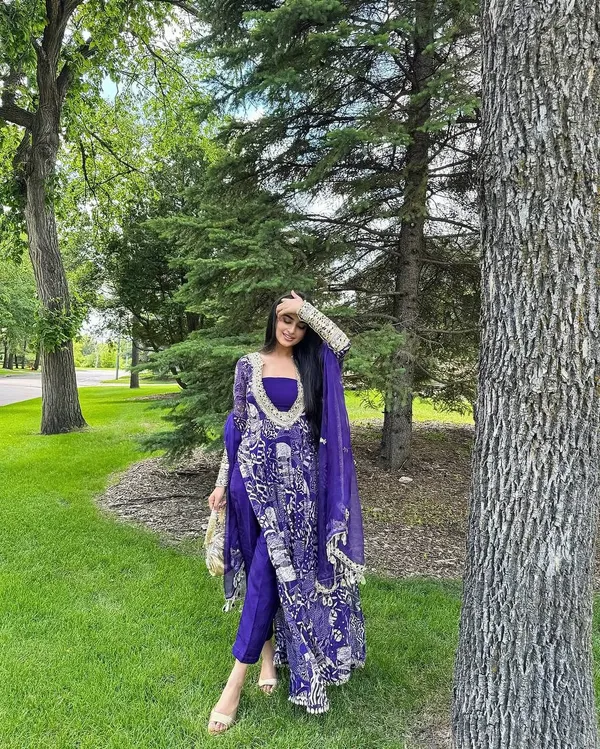 Majestic_Violet_Handblock_Anarkali_Ensemble