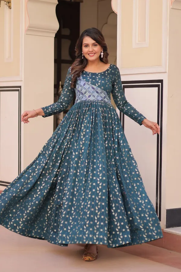 Midnight_Bloom_Anarkali_Gown