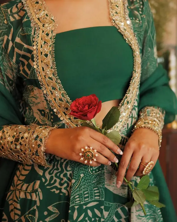 Regal_Emerald_Mirror_Work_Anarkali_Set
