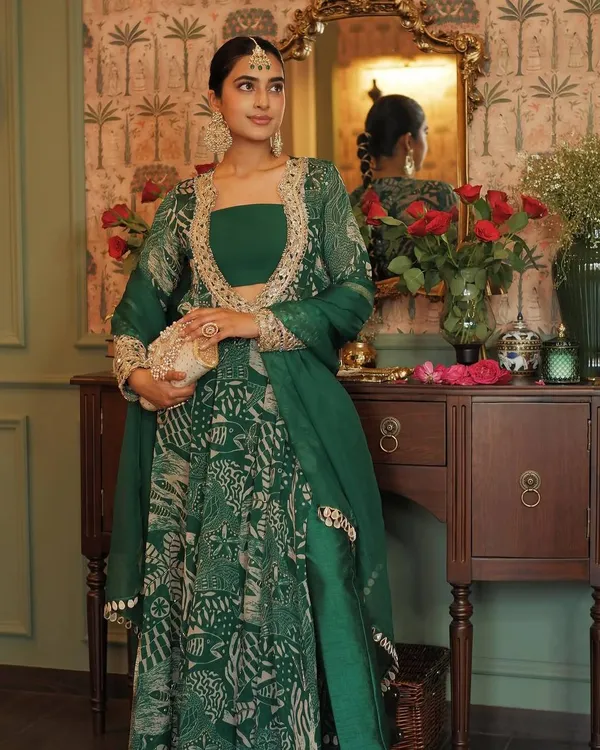 Regal_Emerald_Mirror_Work_Anarkali_Set