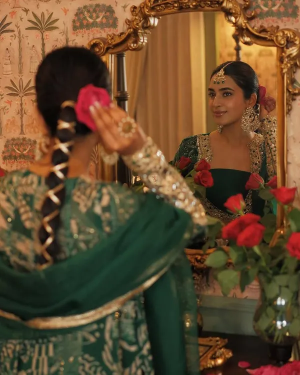 Regal_Emerald_Mirror_Work_Anarkali_Set