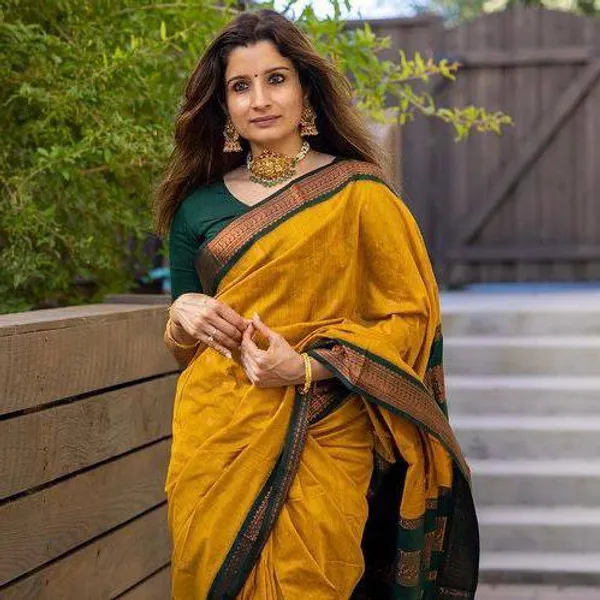 Golden_Saree_With_Soft_Lichi_Silk_Fabric_With_Jacquard_Work_With_Gold_For_Women