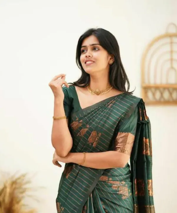 Green_Saree_With_Soft_Lichi_Silk_Fabric_With_Jacquard_Work_With_For_Women