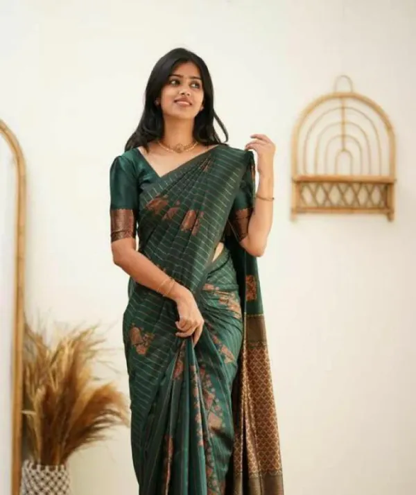 Green_Saree_With_Soft_Lichi_Silk_Fabric_With_Jacquard_Work_With_For_Women