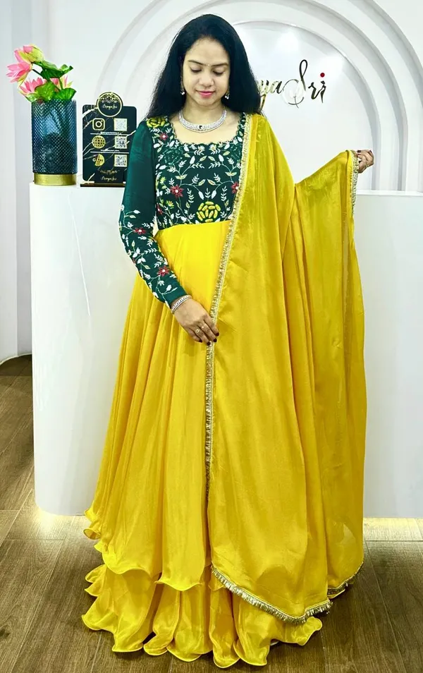 Sunshine_Bloom_Anarkali_Gown_Set
